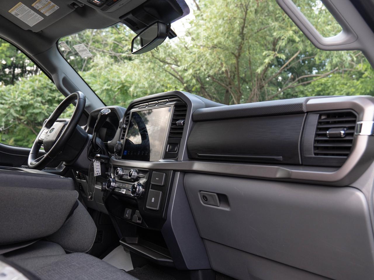 2024 Ford F-150 XLT Photo