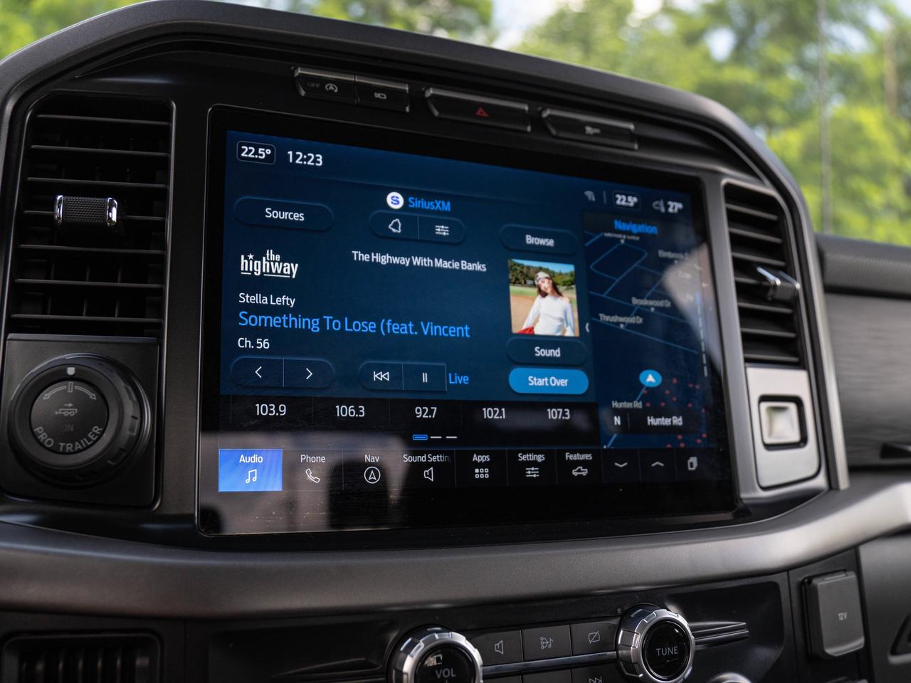 2024 Ford F-150 XLT Photo
