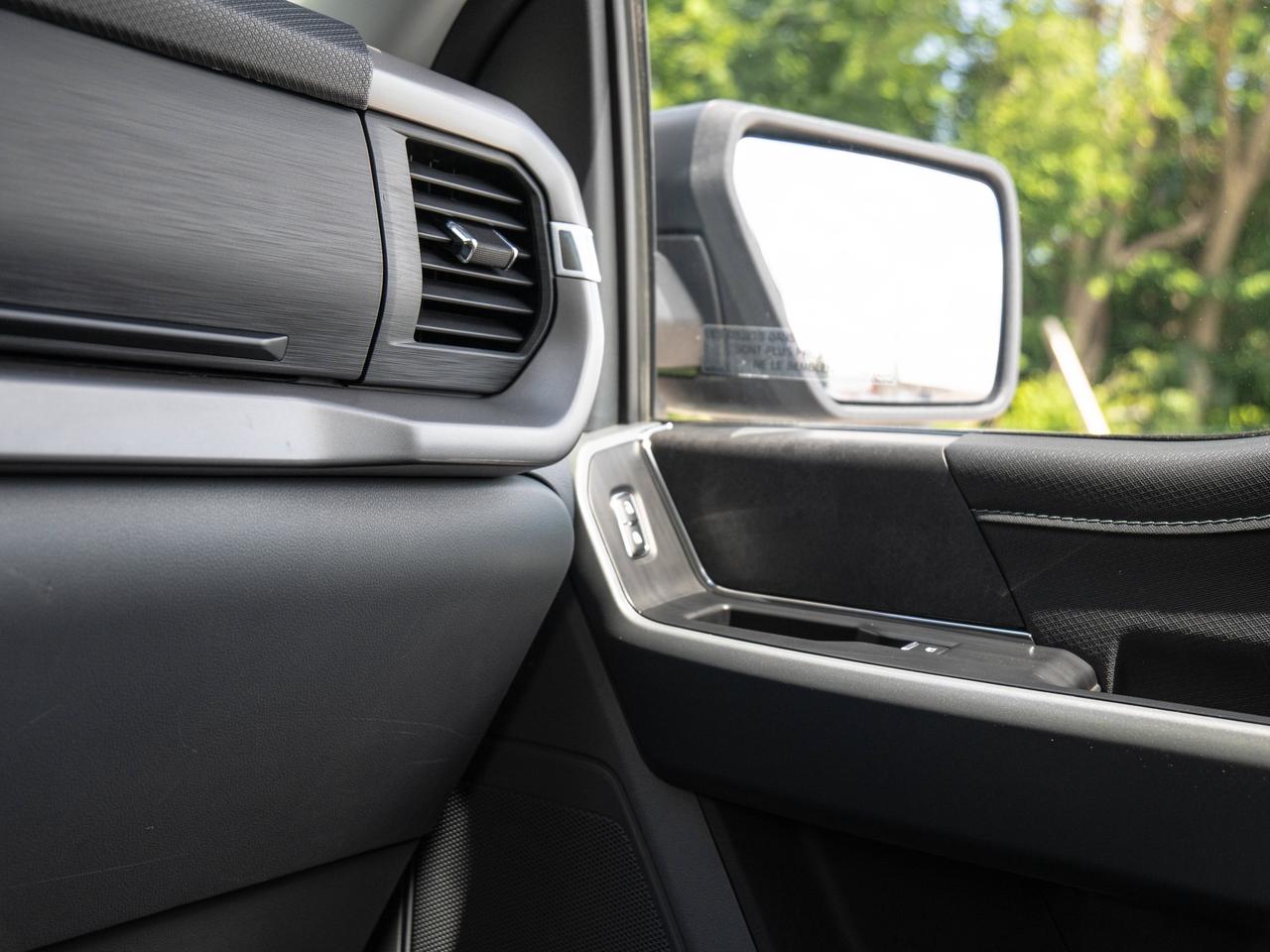 2024 Ford F-150 XLT Photo