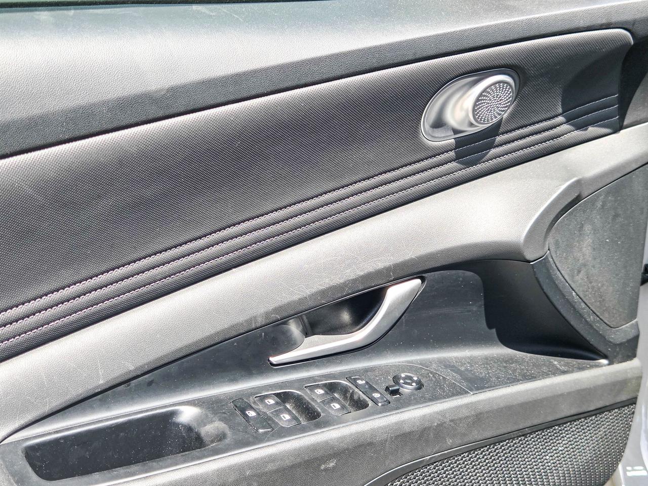2025 Hyundai Elantra Preferred Photo
