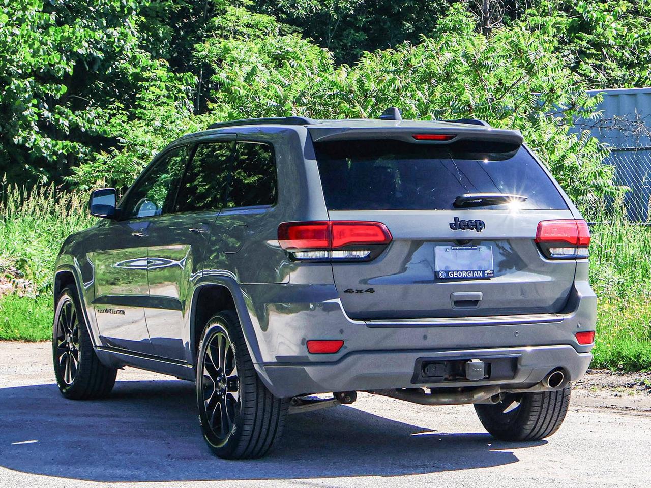 2020 Jeep Grand Cherokee Altitude Photo