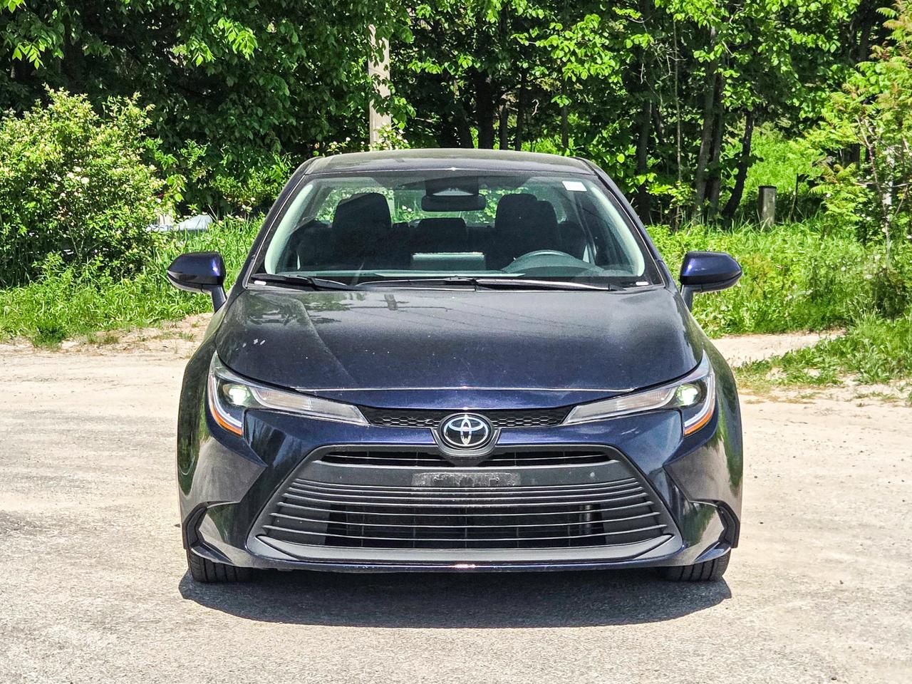 2025 Toyota Corolla LE Photo4