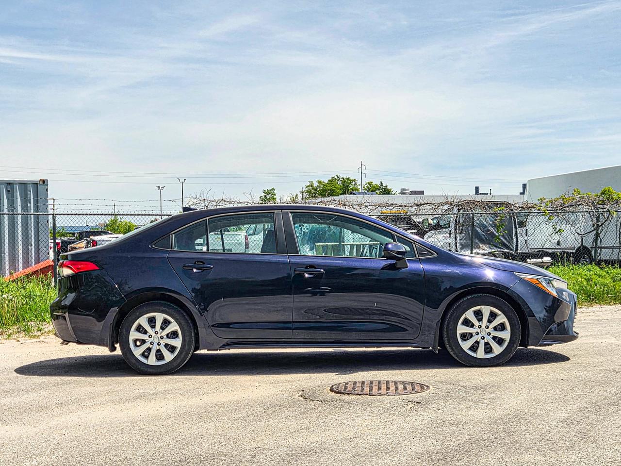2025 Toyota Corolla LE Photo
