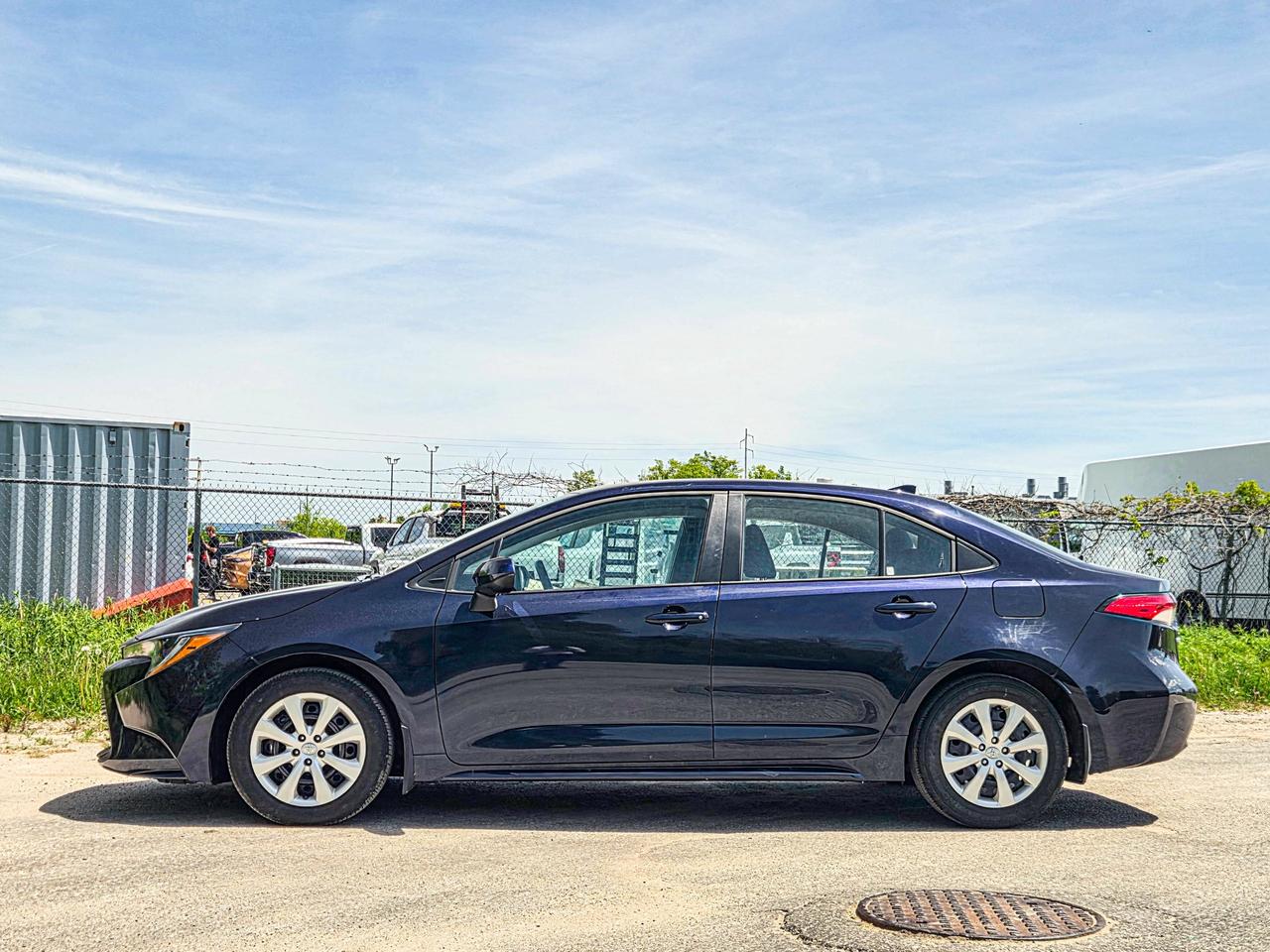 2025 Toyota Corolla LE Photo