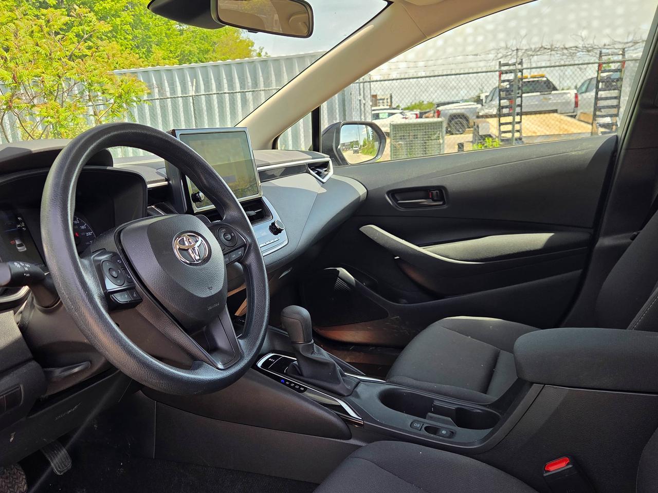 2025 Toyota Corolla LE Photo