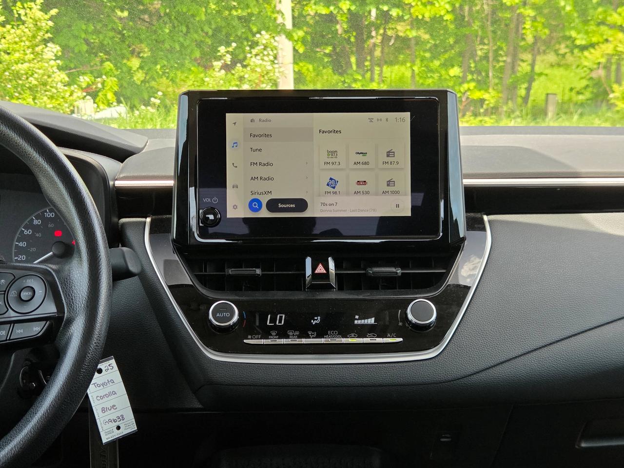 2025 Toyota Corolla LE Photo