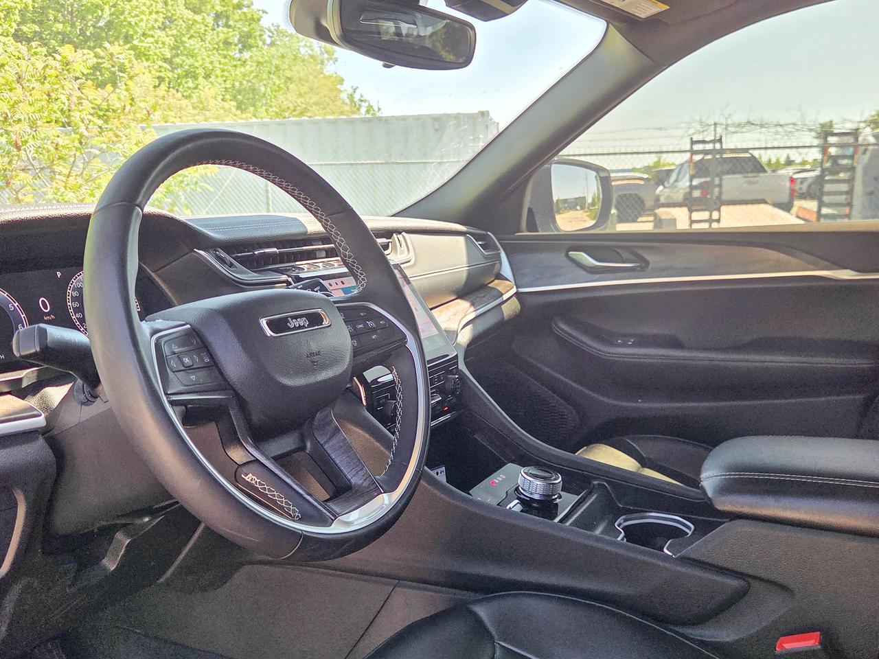 2024 Jeep Grand Cherokee L Limited Photo