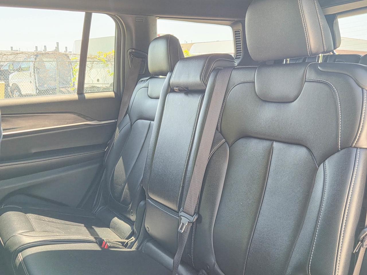 2024 Jeep Grand Cherokee L Limited Photo