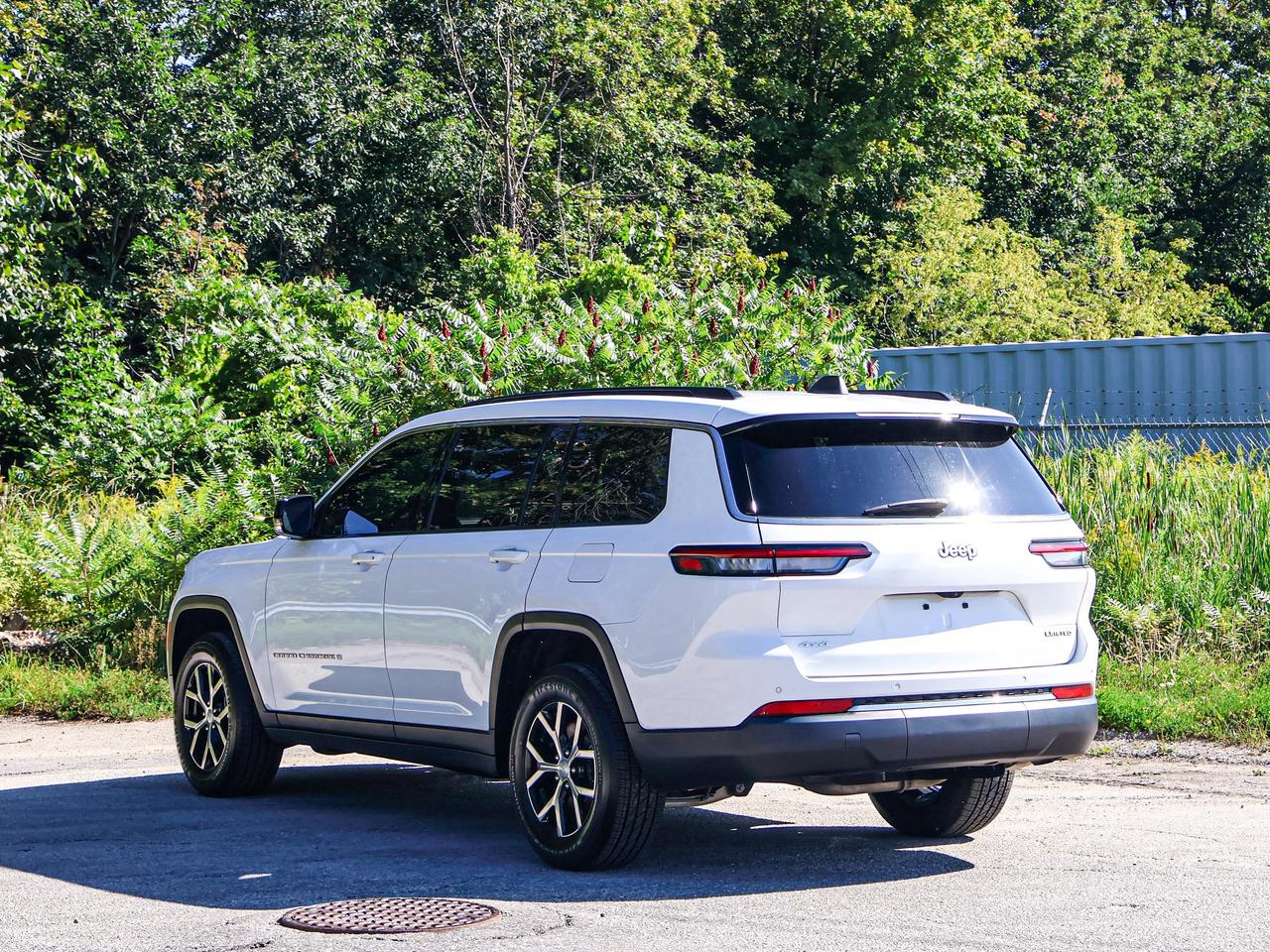 2024 Jeep Grand Cherokee L Limited Photo