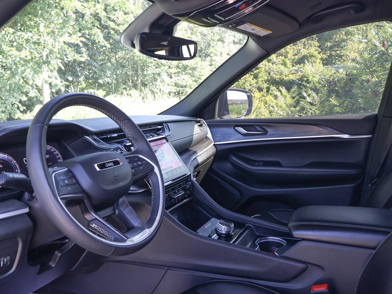 2024 Jeep Grand Cherokee L Limited Photo