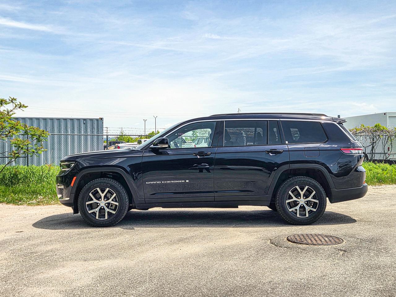 2024 Jeep Grand Cherokee L Limited Photo