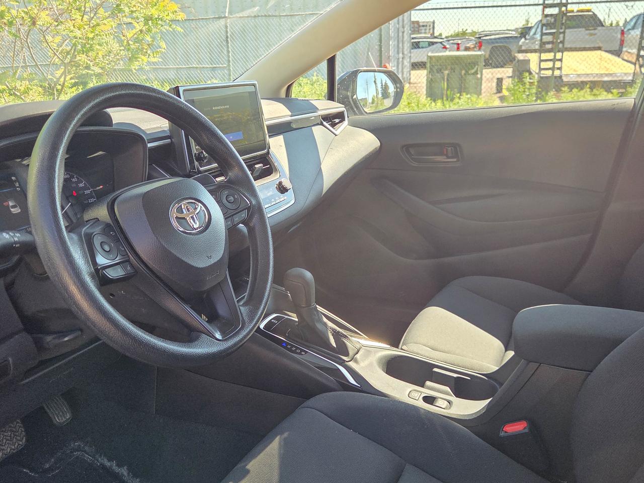 2025 Toyota Corolla LE Photo