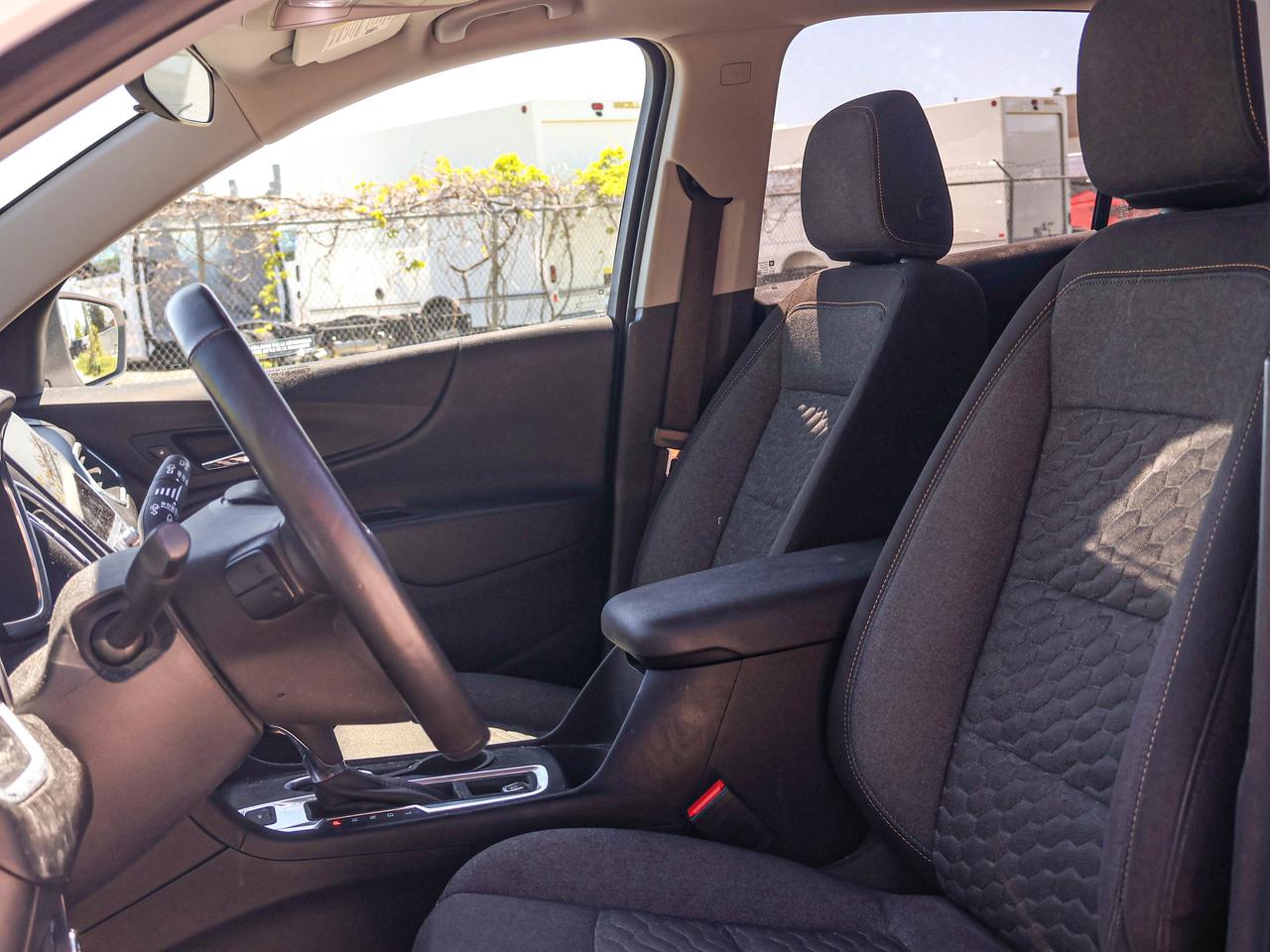 2018 Chevrolet Equinox LT Photo