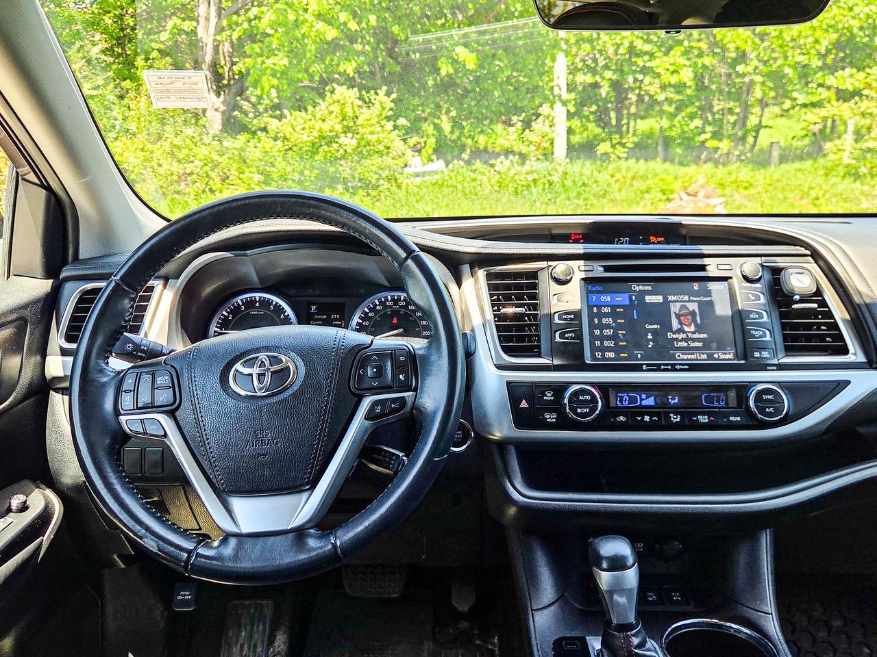 2019 Toyota Highlander XLE Photo