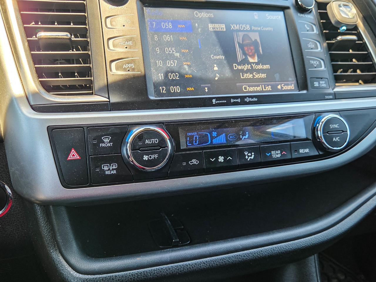 2019 Toyota Highlander XLE Photo