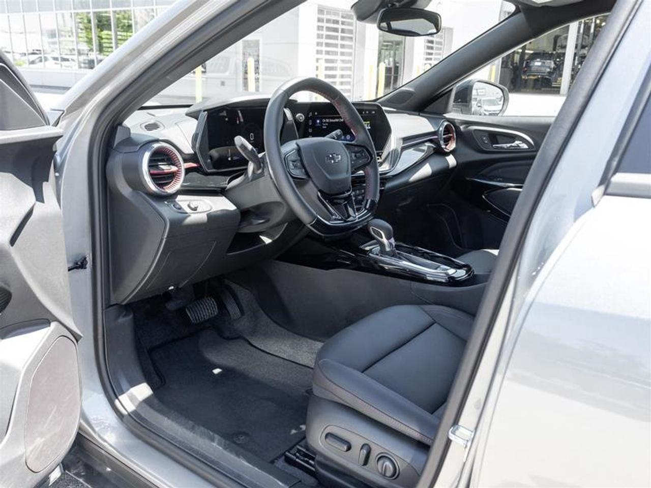 2025 Chevrolet Trax FWD 4dr 2RS Photo