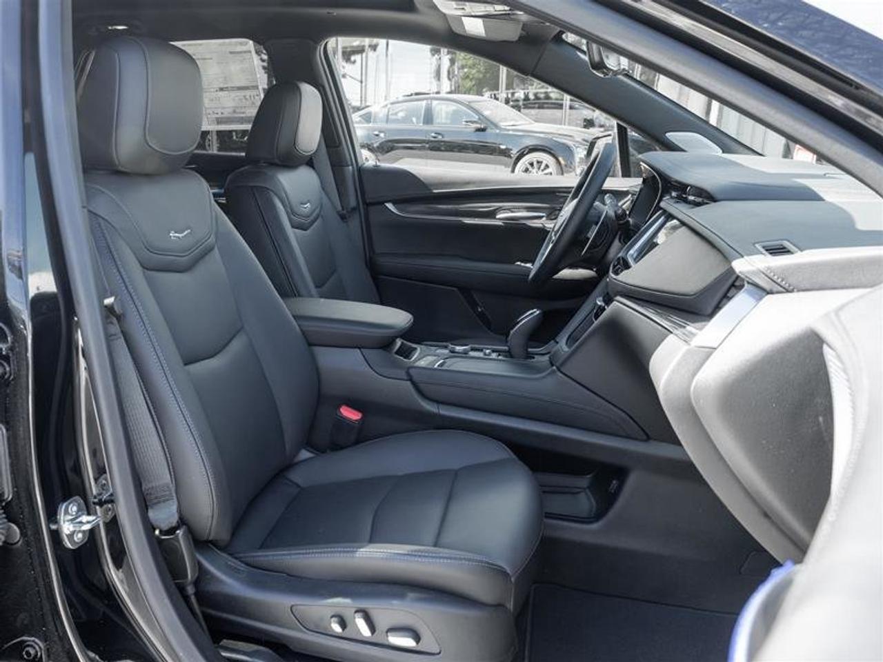 2026 Cadillac XT5 Sport Photo