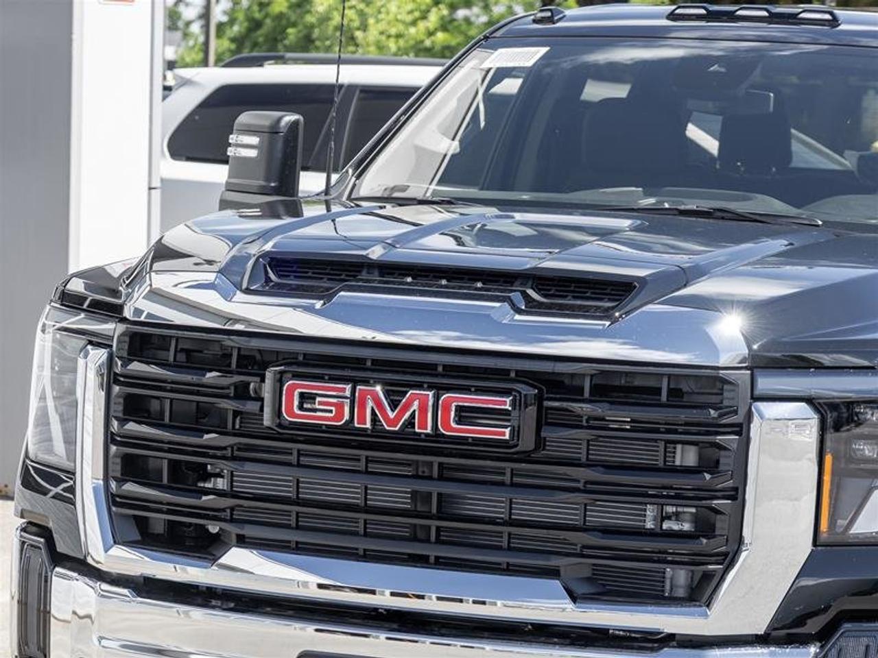 2026 GMC Sierra 2500 HD PRO Photo