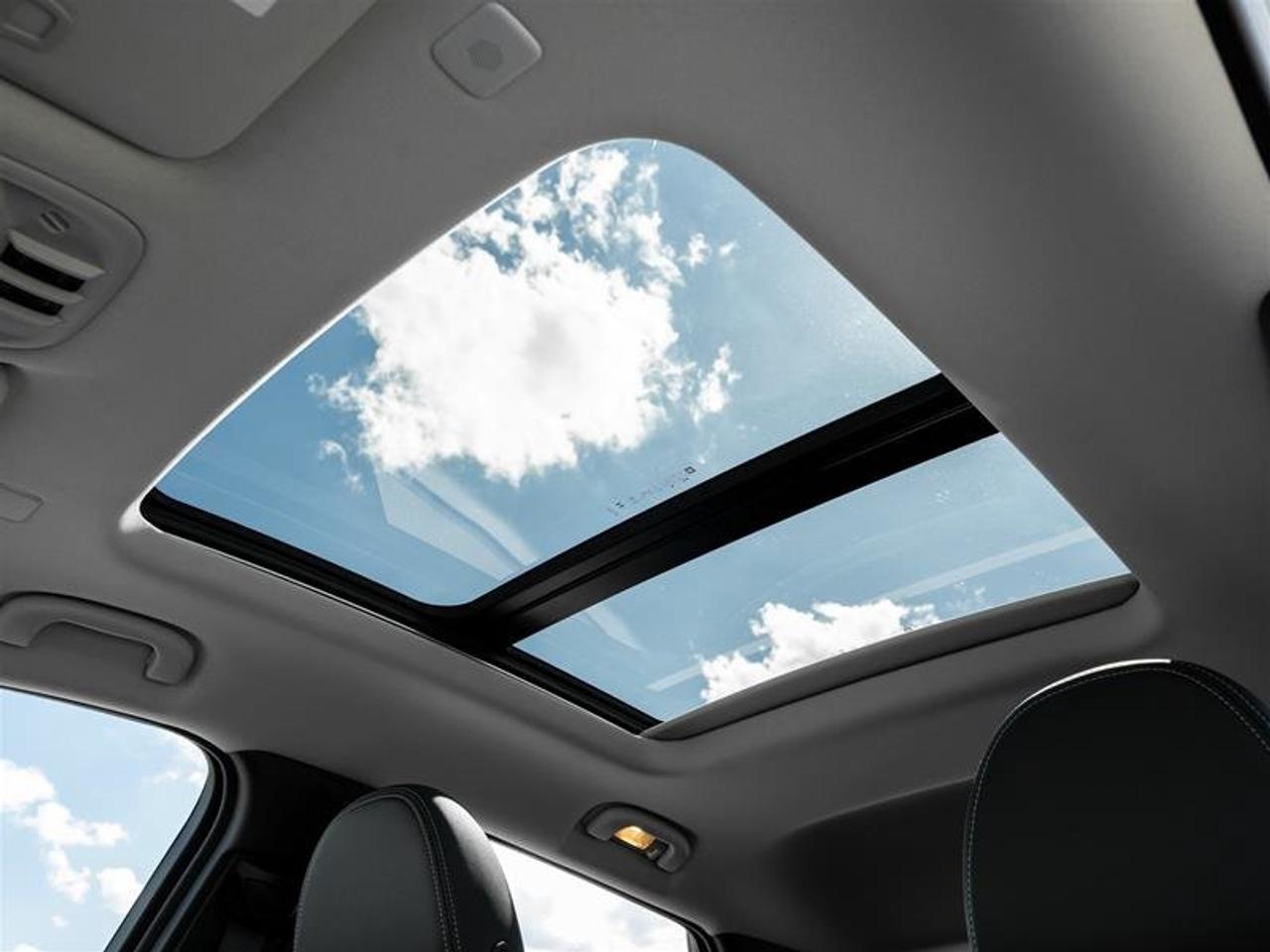 2027 Chevrolet Bolt LT Photo