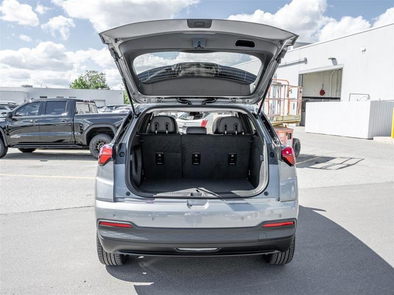 2027 Chevrolet Bolt LT Photo