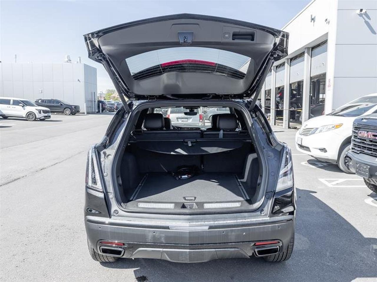2026 Cadillac XT5 Sport Photo