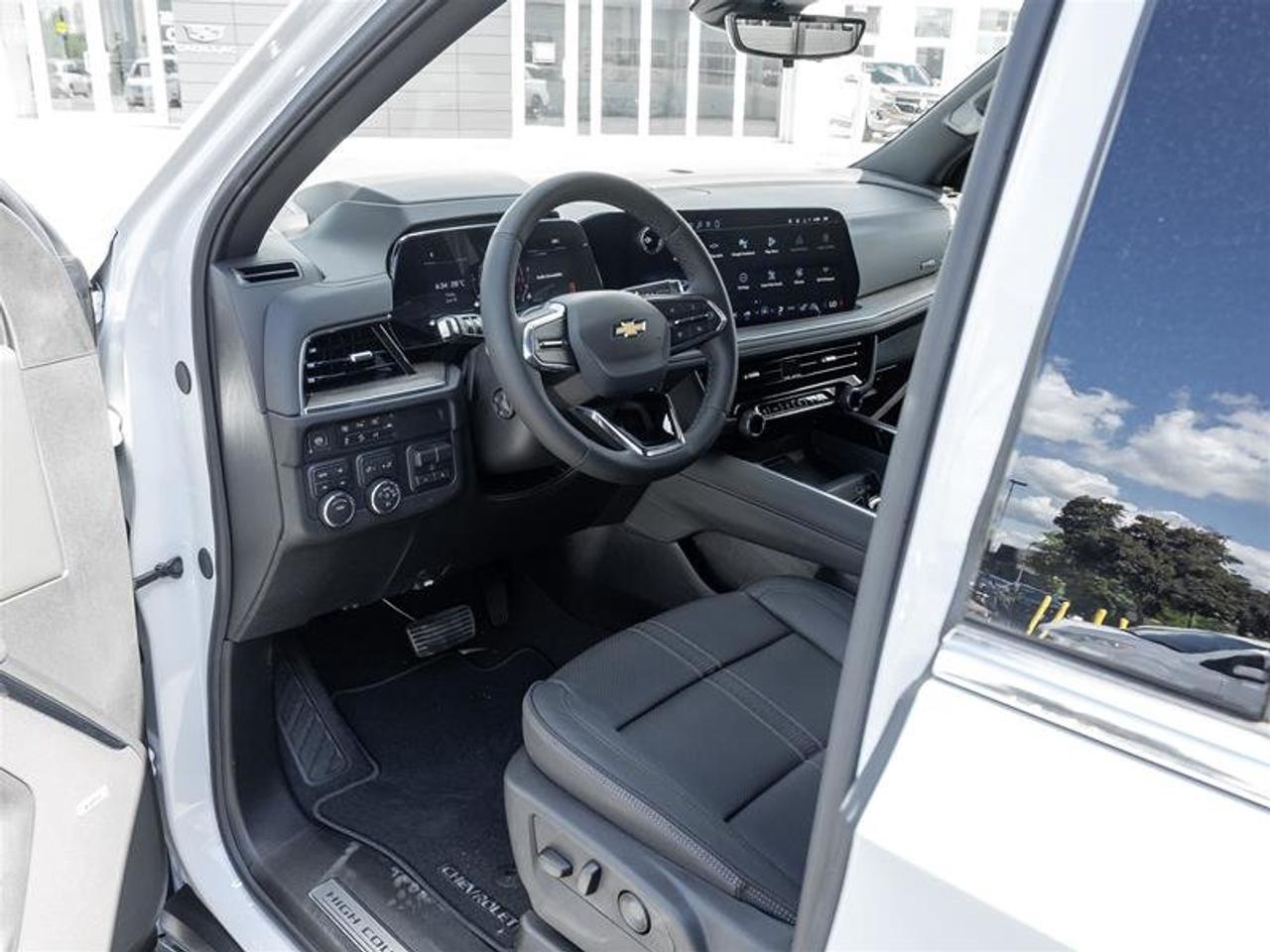 2026 Chevrolet Suburban High Country Photo