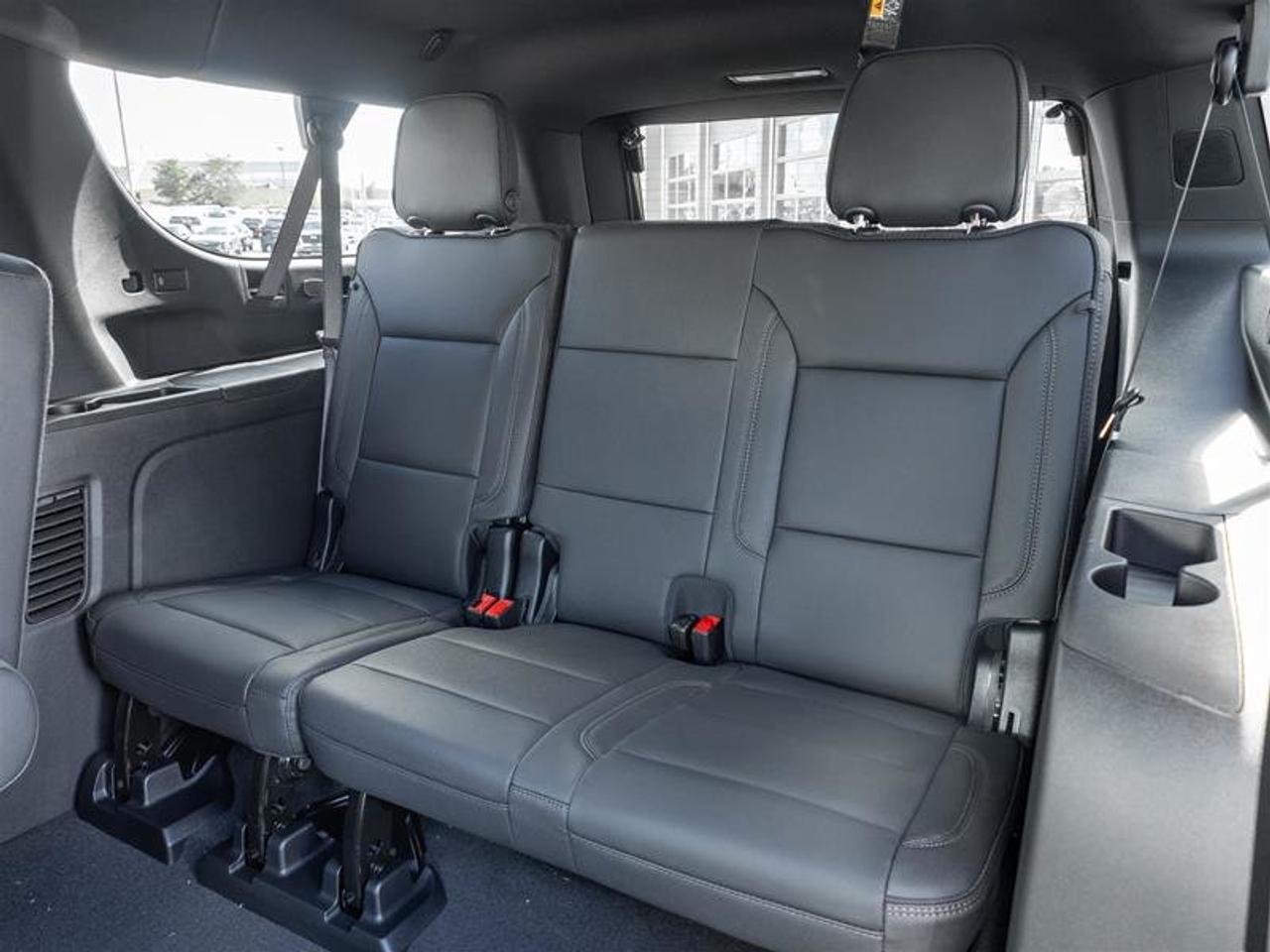 2026 Chevrolet Suburban High Country Photo