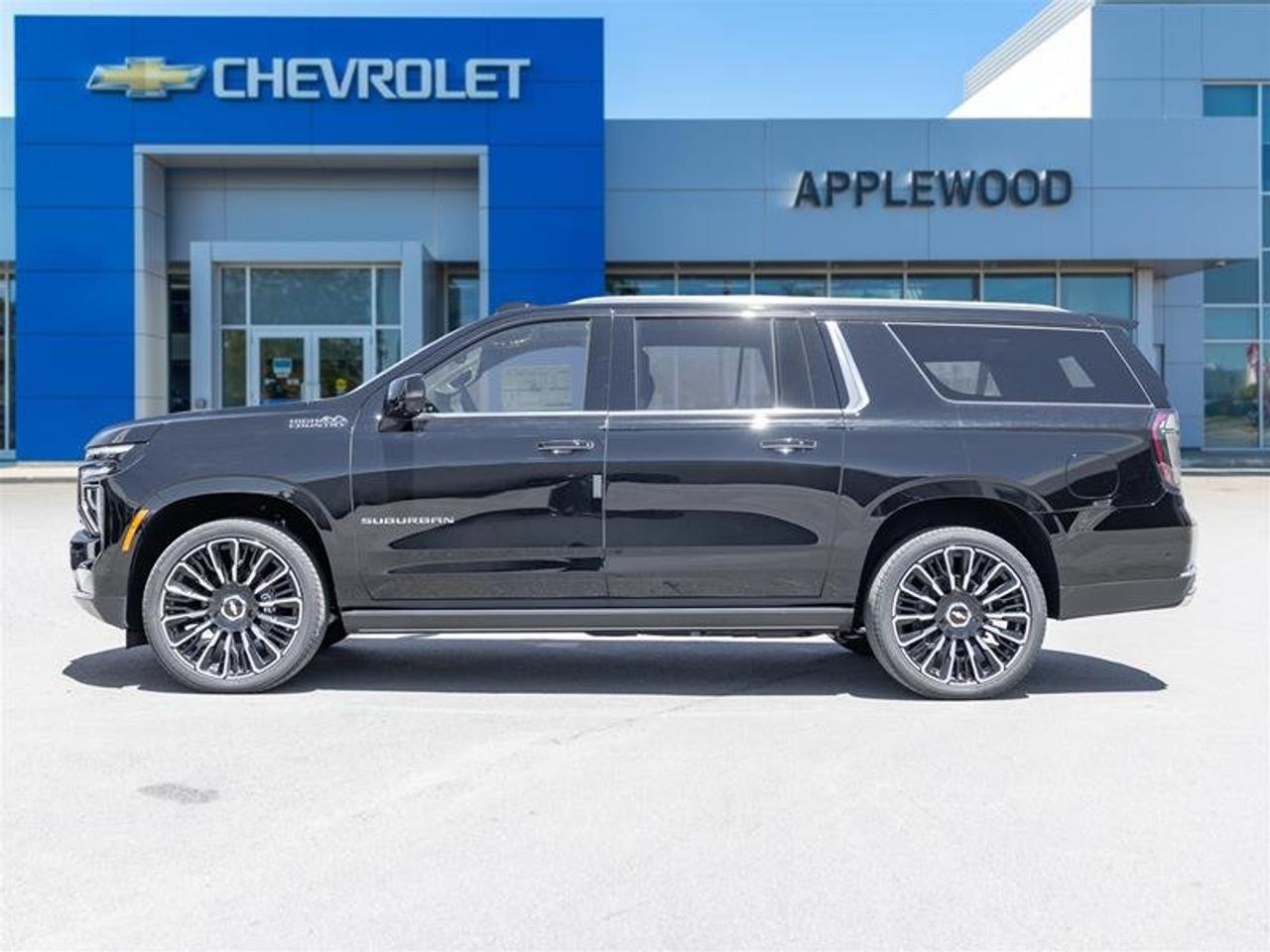 2026 Chevrolet Suburban High Country Photo