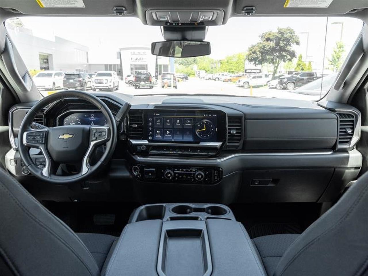 2023 Chevrolet Silverado 1500 Crew Cab 4x4 LT / Short Box Photo
