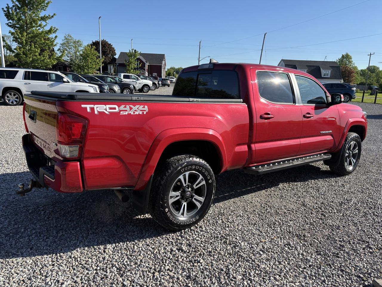 2017 Toyota Tacoma TRD Sport Photo4