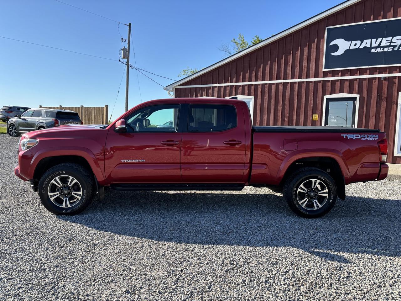 2017 Toyota Tacoma TRD Sport Photo