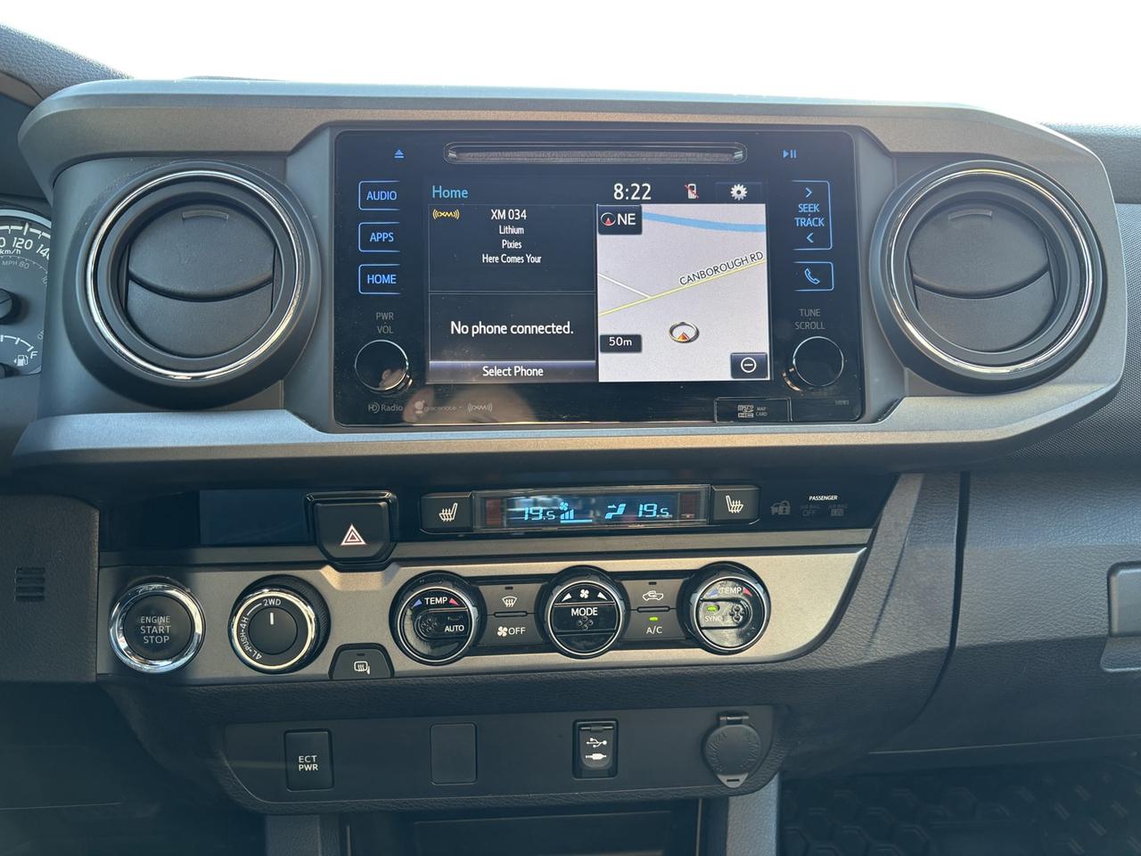 2017 Toyota Tacoma TRD Sport Photo