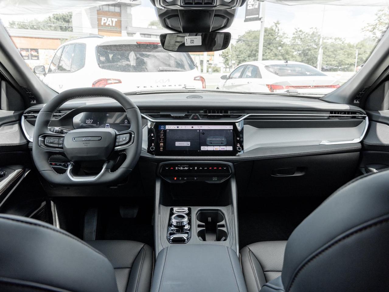 2026 Jeep Cherokee Limited Photo