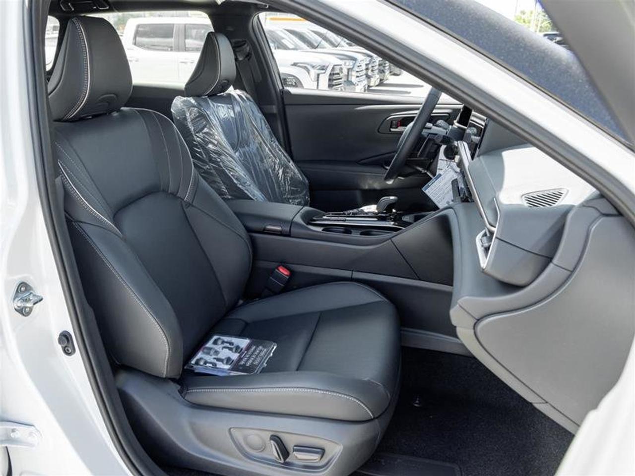 2026 Toyota Crown Signia Limited Photo