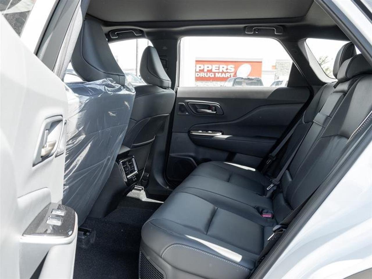 2026 Toyota Crown Signia Limited Photo