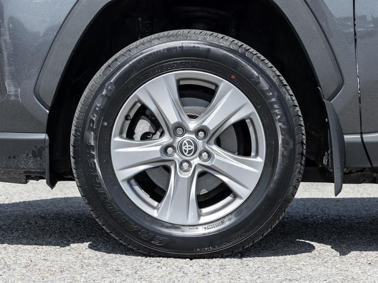 2024 Toyota RAV4 XLE AWD Sunroof | Backup Cam | Heated Seats | XLE Photo