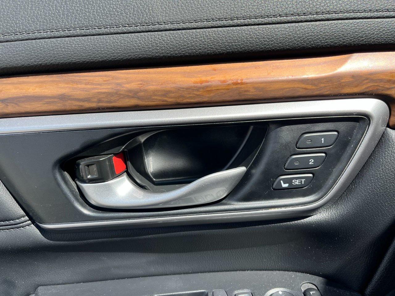 2022 Honda CR-V Touring AWD Photo