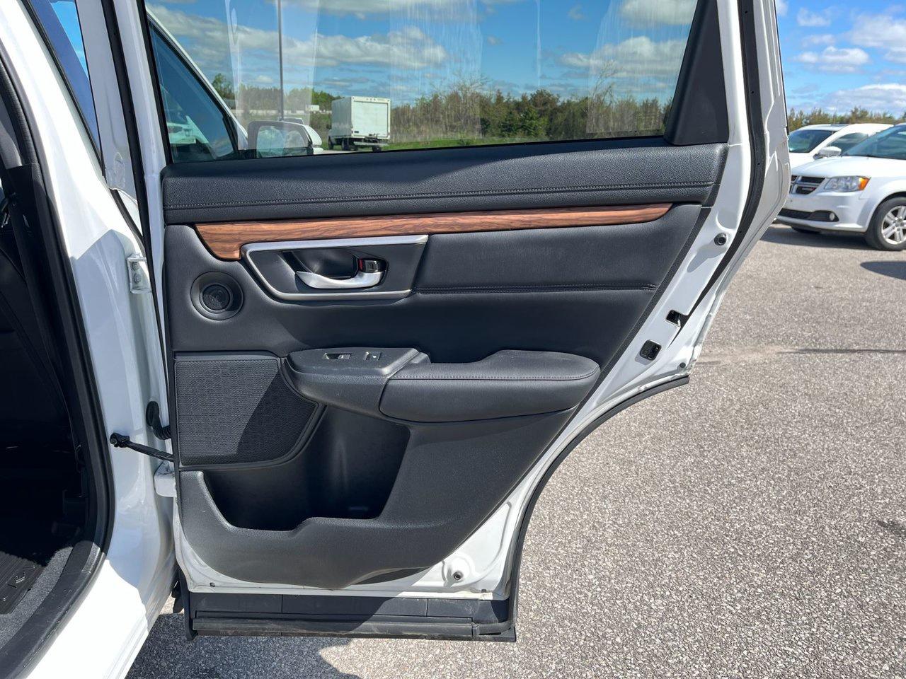 2022 Honda CR-V Touring AWD Photo