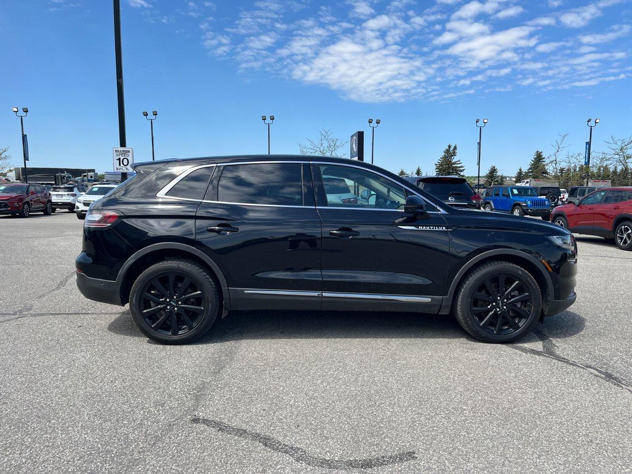 2022 Lincoln Nautilus Reserve AWD Photo