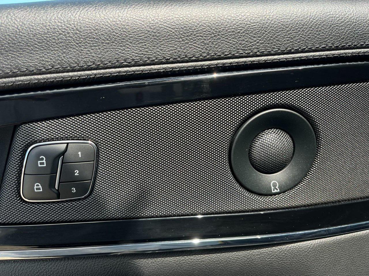 2022 Lincoln Nautilus Reserve AWD Photo