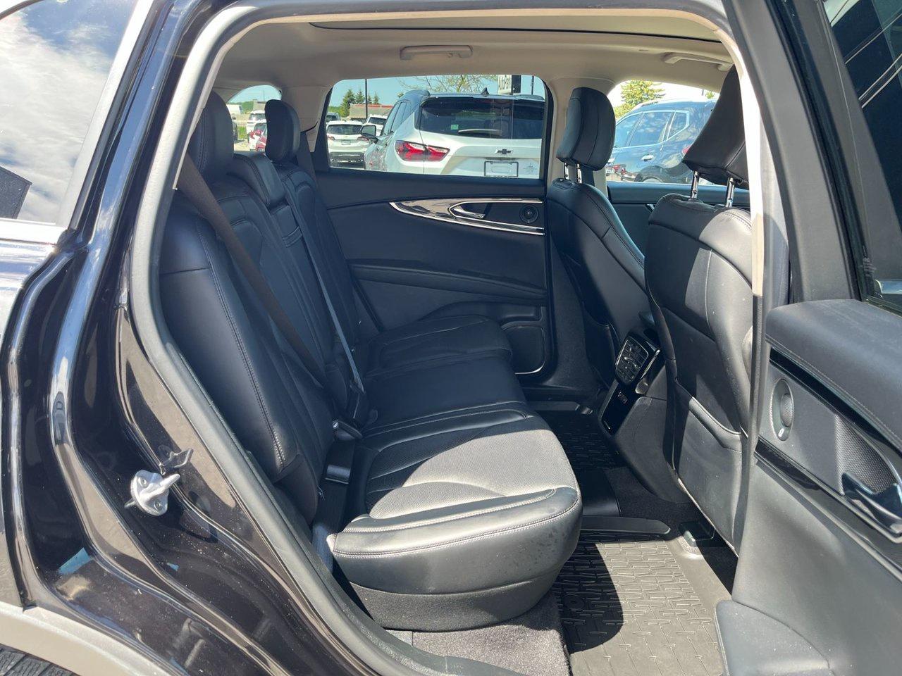 2022 Lincoln Nautilus Reserve AWD Photo