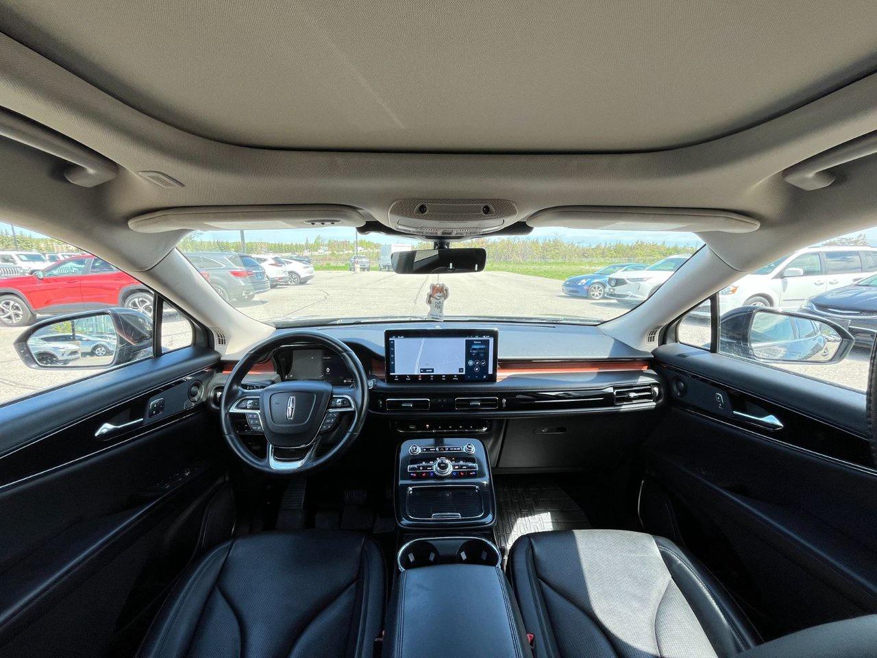2022 Lincoln Nautilus Reserve AWD Photo