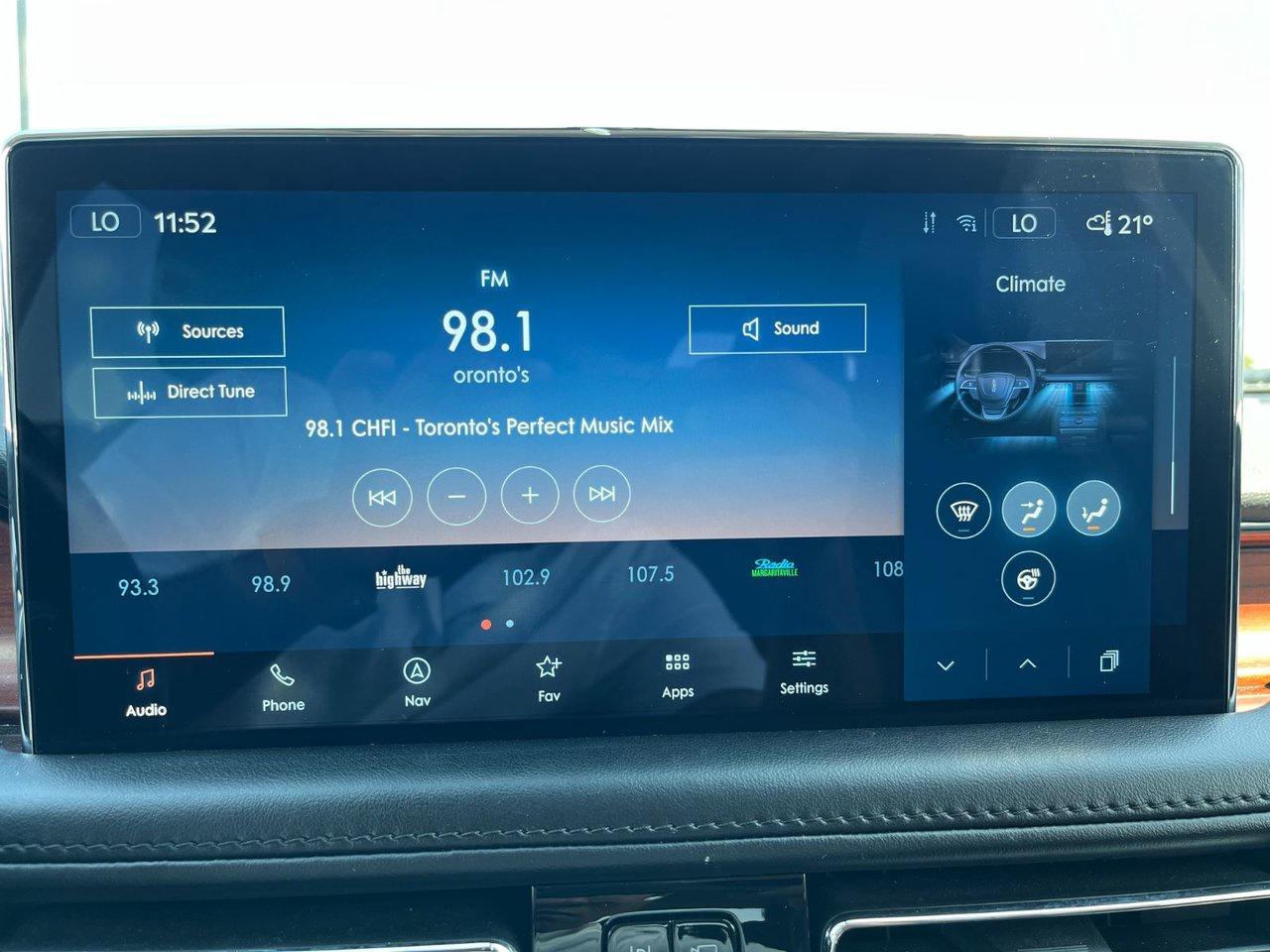2022 Lincoln Nautilus Reserve AWD Photo