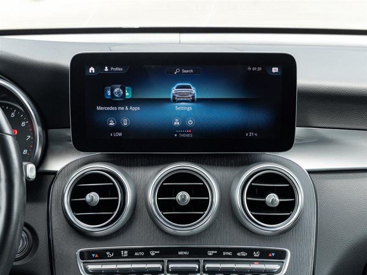 2022 Mercedes-Benz GLC300 4MATIC SUV Photo