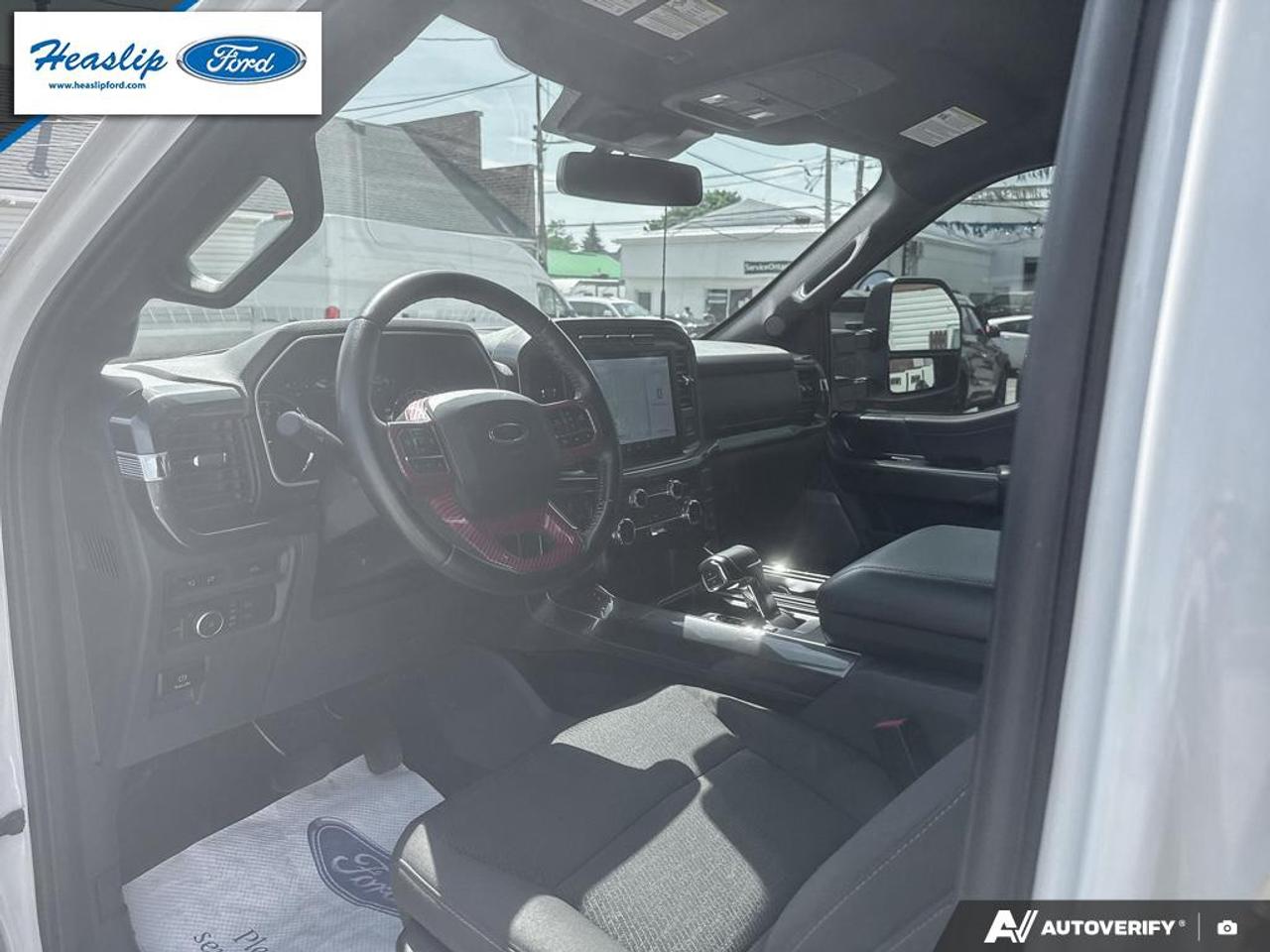 2022 Ford F-150 XLT Photo