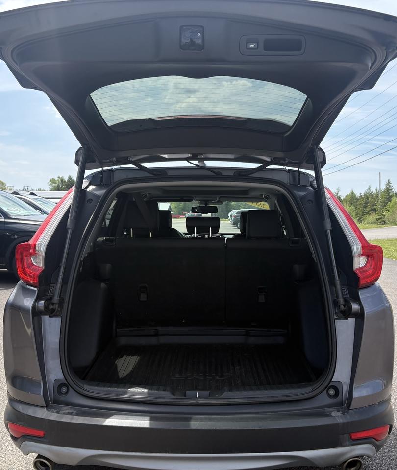 2019 Honda CR-V Touring Photo4