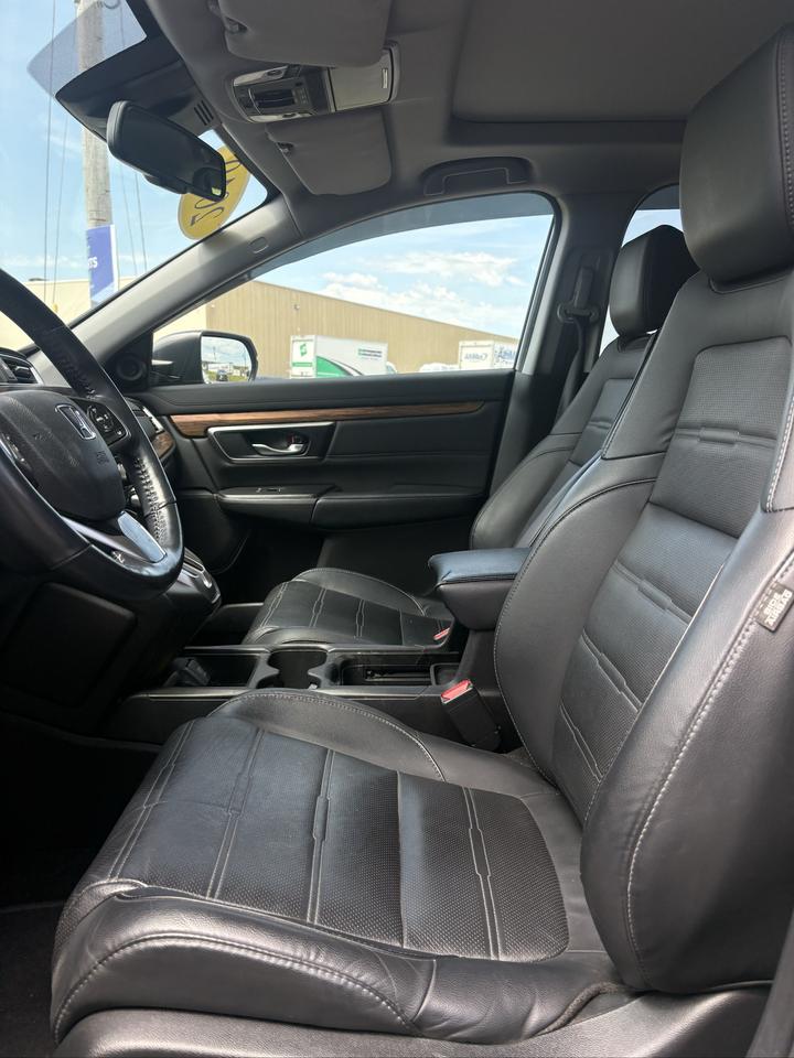 2019 Honda CR-V Touring Photo