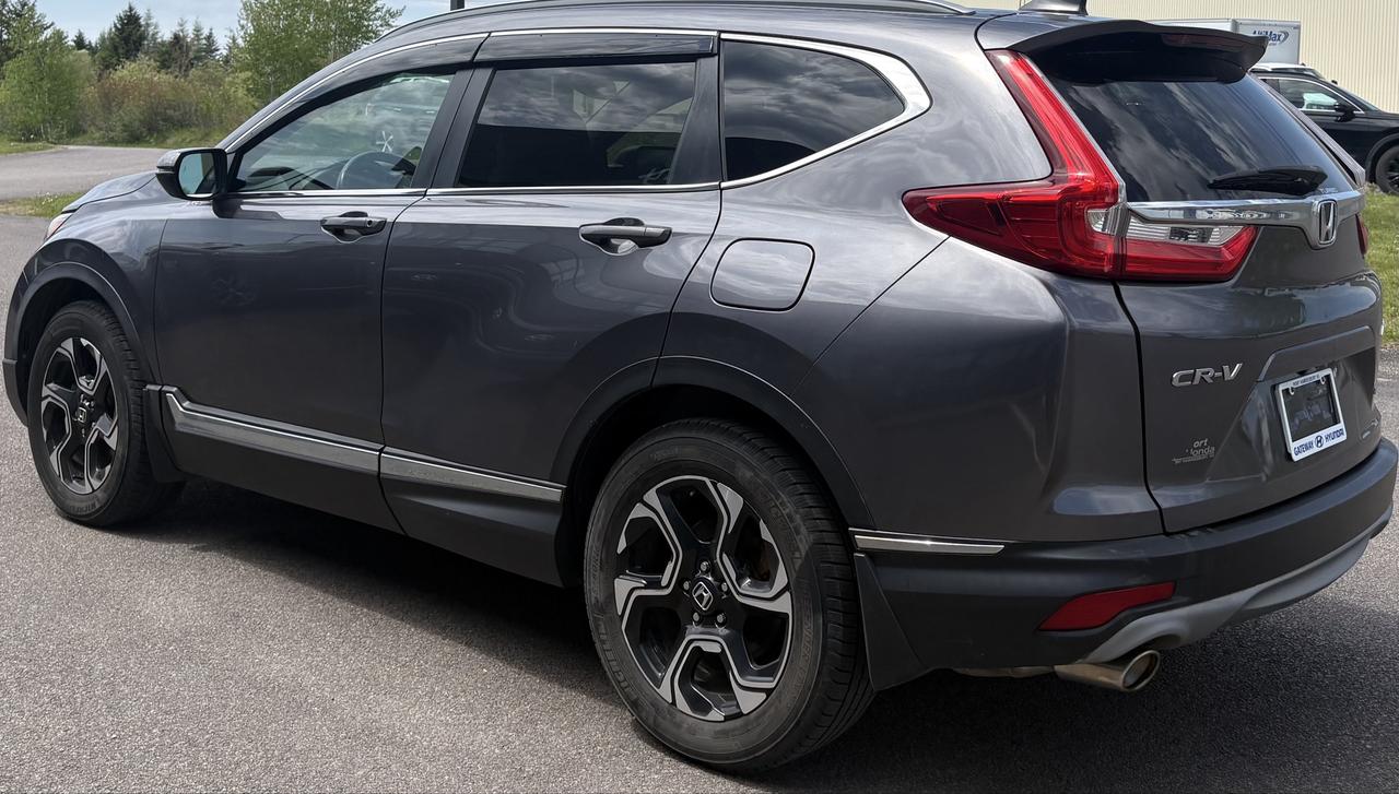 2019 Honda CR-V Touring Photo