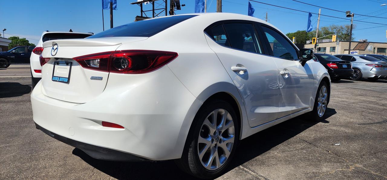 2014 Mazda MAZDA3 GT-SKY Photo4