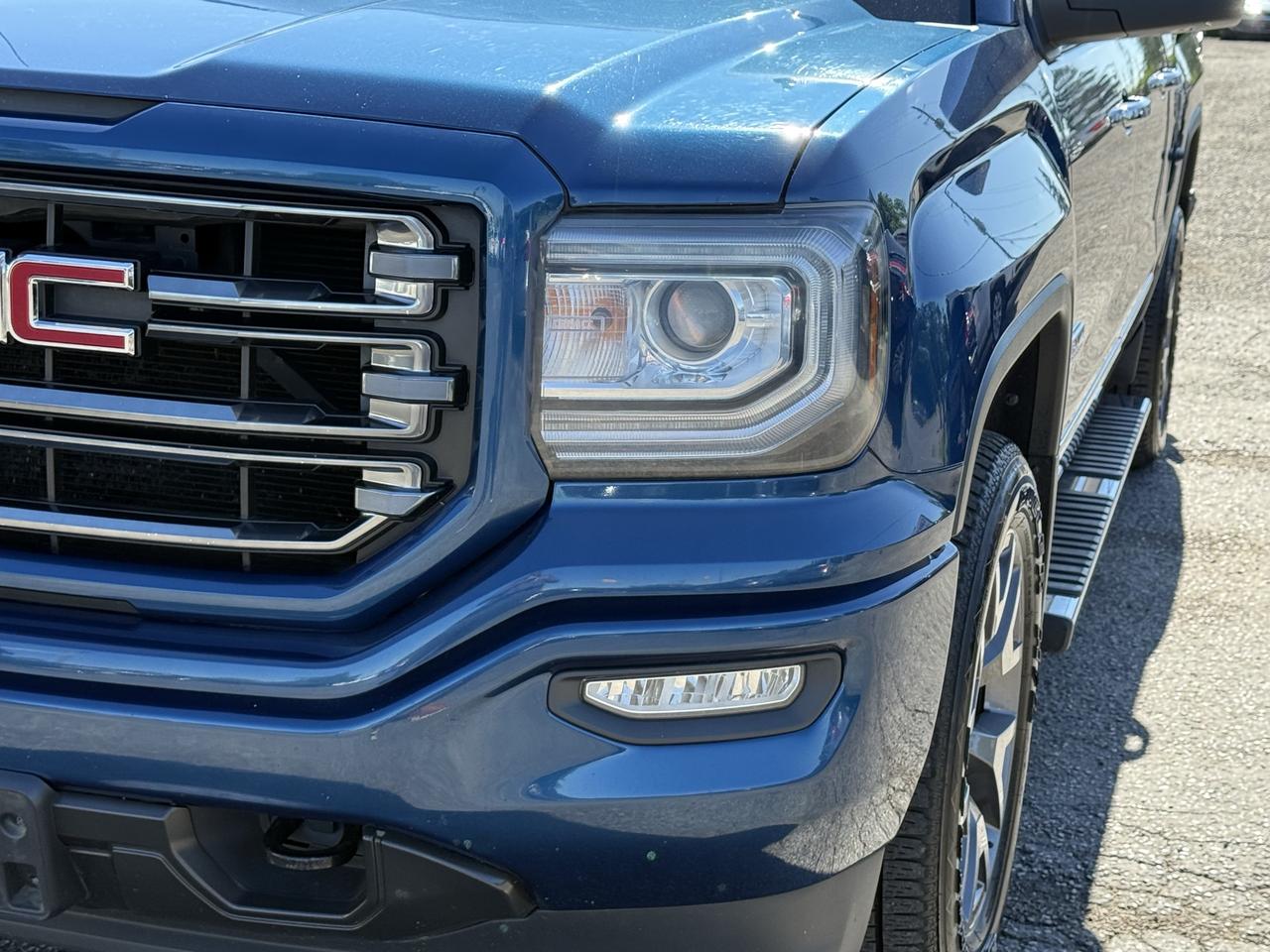 2016 GMC Sierra 1500 4WD CREW CAB 143.5" SLE Photo